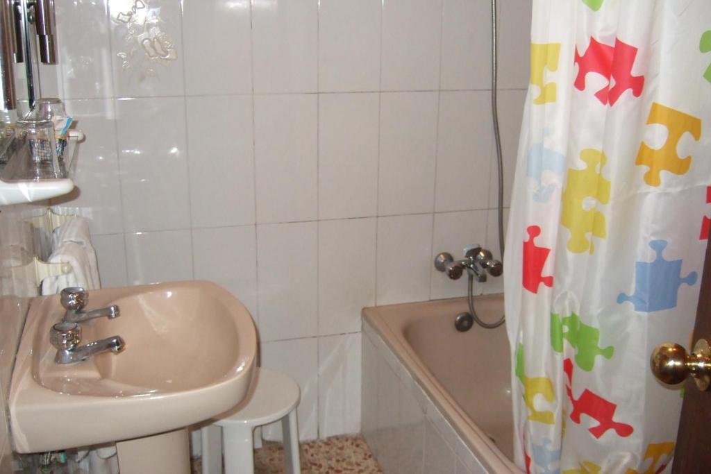 Hostal Alcazar Κόρδοβα Δωμάτιο φωτογραφία
